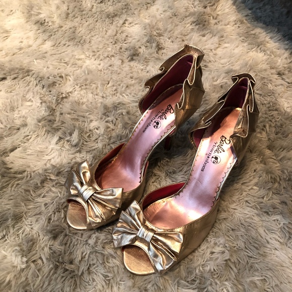 Gold Barbie by Town Shoes Peeptoe Shoes - Picture 4 of 4